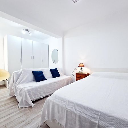 Aa Guest - Sol Eco Apartment Lateral Sea Views フエンヒロラ エクステリア 写真
