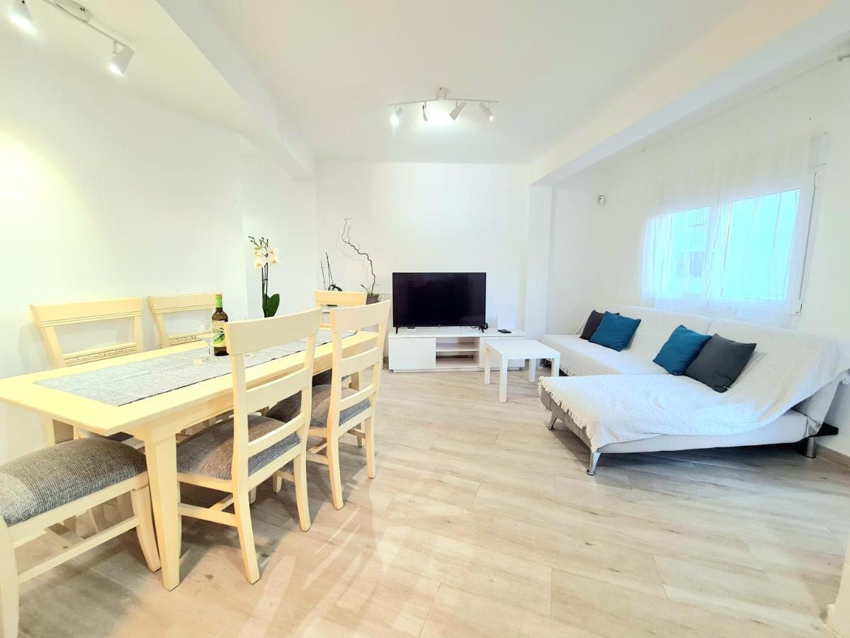 Aa Guest - Sol Eco Apartment Lateral Sea Views フエンヒロラ エクステリア 写真